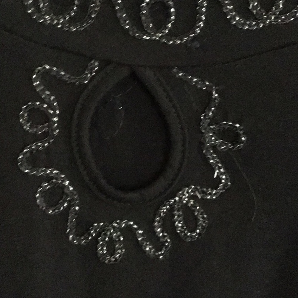 GORGEOUS floaty black & silver embroidered sleeved tunic, XL - Picture 4 of 6